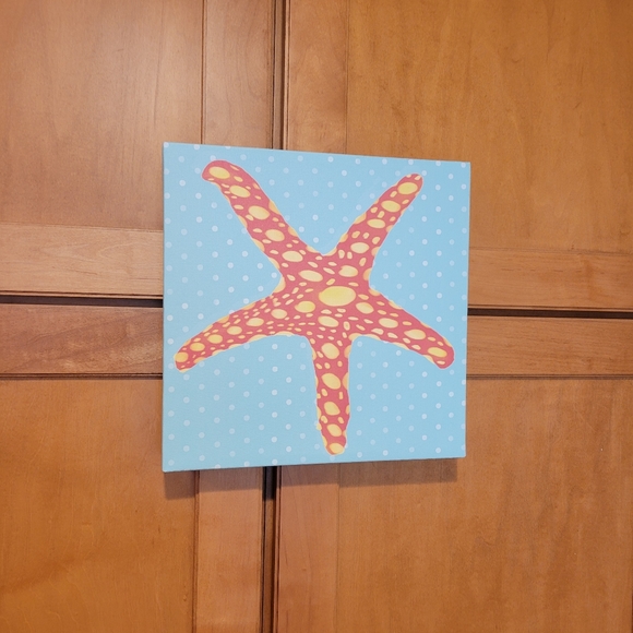 Set of Four Oopsy Daisy Canvas Sea Creatures - Picture 3 of 10